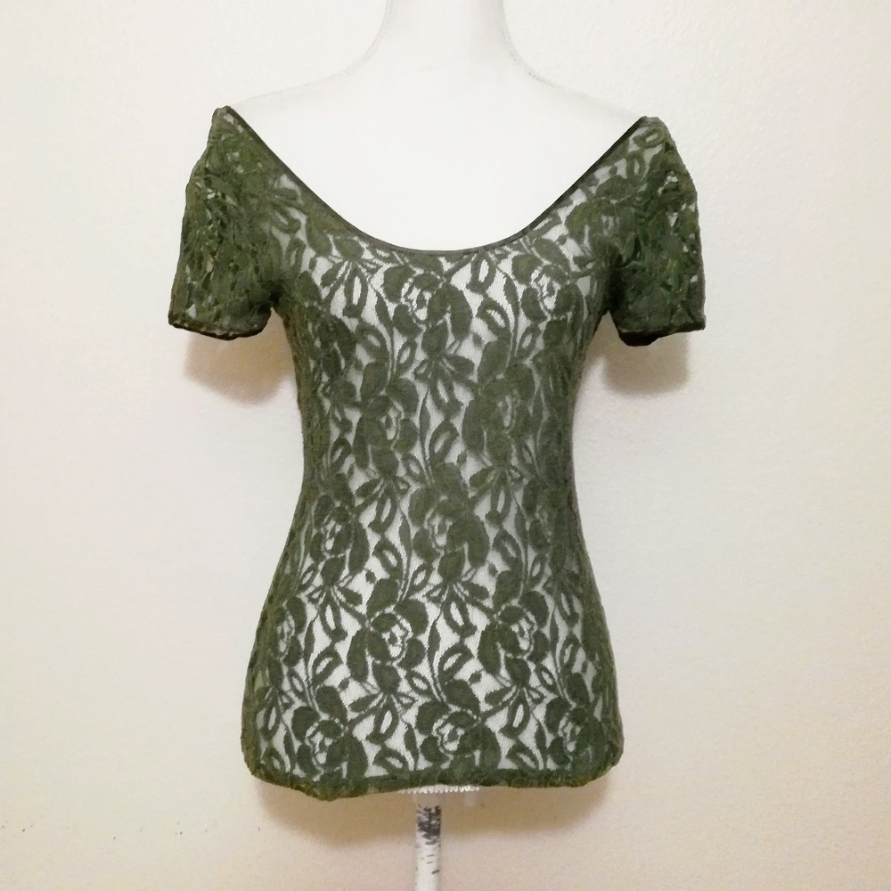 💚 Banana Republic Sheer Khaki Green Lace Top